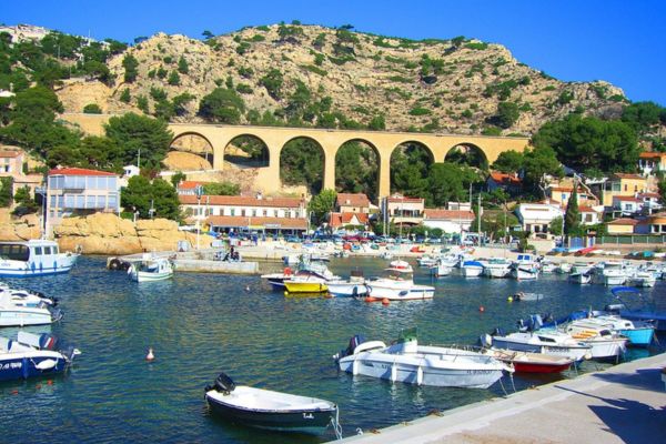 vivre ou visiter l'Estaque en toute sérénité